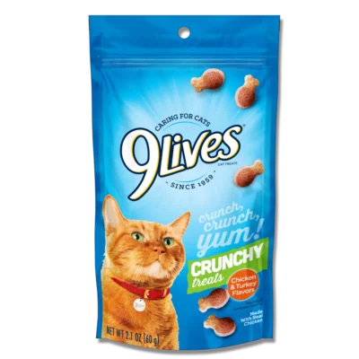 Premios para gatos crujientes con sabor a pollo y pavo de 9Lives, snacks que ayudan a controlar el sarro y la placa de tu felino.